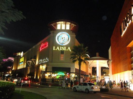 La Isla Acapulco Shopping Village